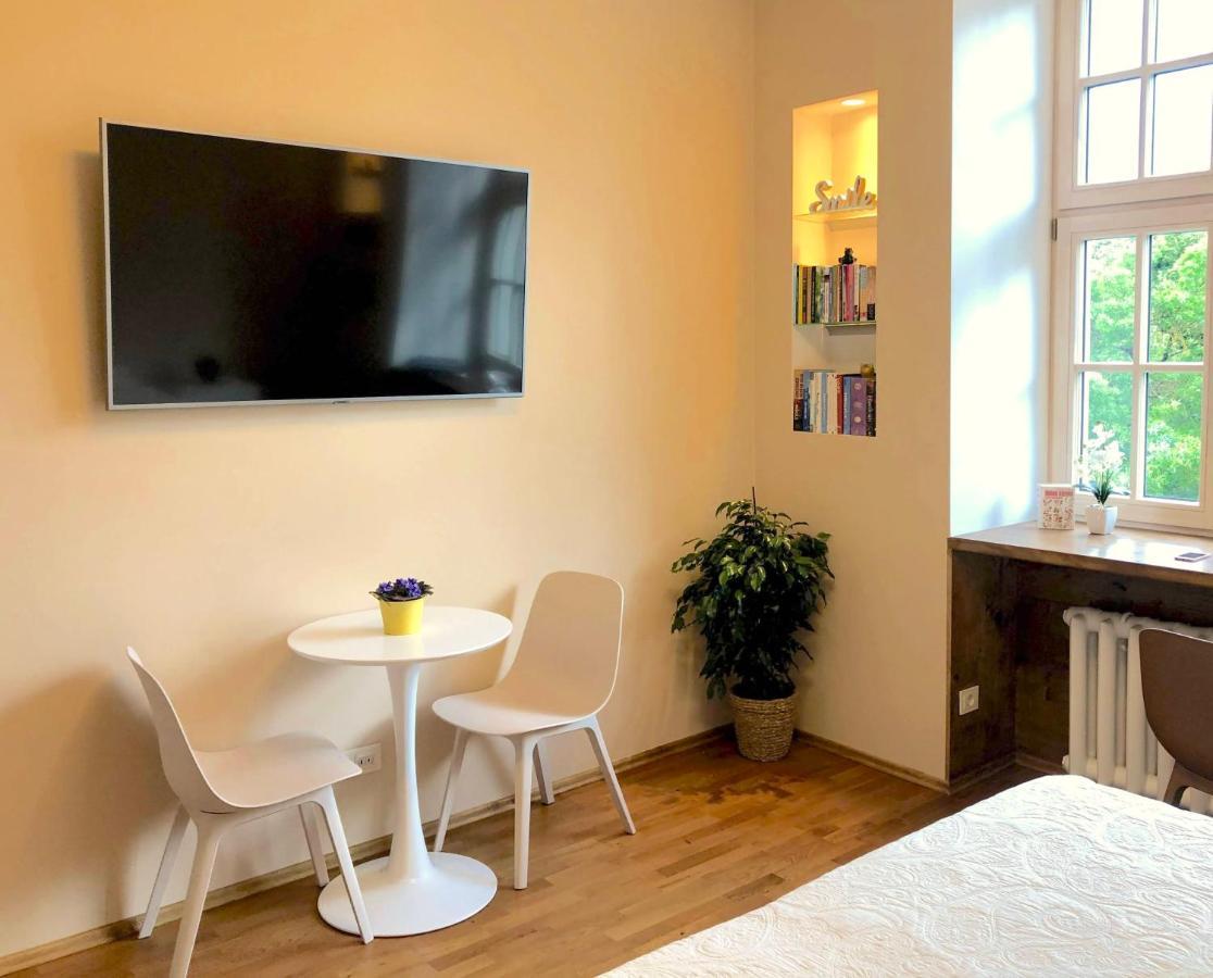 Centrally Located Apartment Overlooking Vermanes Park Ryga Zewnętrze zdjęcie